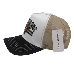 Details von Vintage Trucker Cap mit Stier-Stickerei und atmungsaktivem Mesh-Einsatz