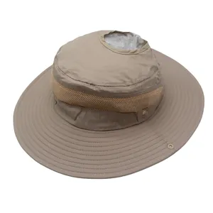 Détail du chapeau soleil kaki avec mesh respirant et ouverture pour queue de cheval