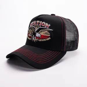 Casquette trucker brodée aigle avec coutures rouges et maille noire pour l'extérieur