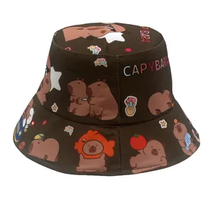 Brauner Fischerhut für Kinder mit süßem Capybara-Aufdruck und Anime-Tiermotiven