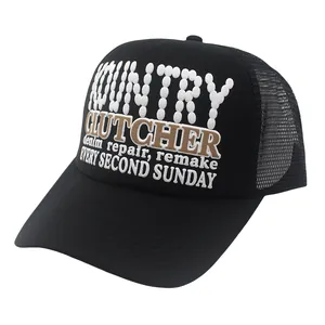 Schwarze Trucker-Kappe mit Country Clutcher Stickerei und atmungsaktivem Netzstoff