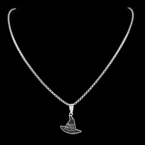 Collar con colgante de sombrero de bruja Basic Witch en esmalte negro y cadena de plata