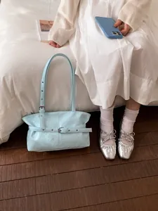 Sac Cabas pour Femmes en Cuir PU Froissé avec Boucle Décorative Sac à Bandoulière Décontracté pour le Quotidien et le Travail