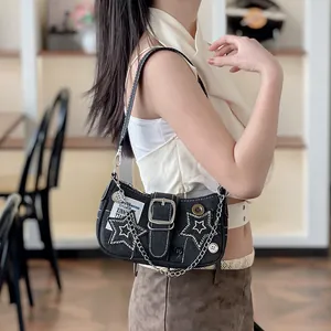 Sac sous le bras en denim Y2K avec patch étoile, chaînes et coutures blanches