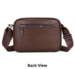 Vista posteriore di borsa a tracolla in pelle marrone con tasca a zip e tracolla regolabile