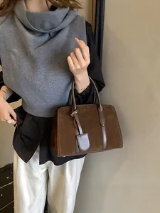 Vintage Suède Patchwork Handtas Voor Dames Grote Capaciteit Retro Schouder Crossbodytas Stedelijk Eenvoudig Woon-werkverkeer Tote Bag