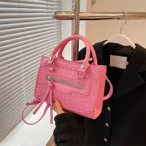 Women Crocodile Pattern PU Leather Handbag Fashion Commuter Shoulder Bag With Tassel Zipper Crossbody Bag For Daily Use