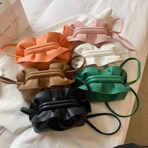 Sac à main froncé style nuage pour femme en plusieurs couleurs de cuir souple