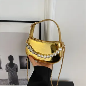 Borsa da Donna alla Moda in Pelle PU a Specchio Metallico Mini Borsa a Mezzaluna con Künstliche Perle e Cuore Borsa a Tracolla e a Mano