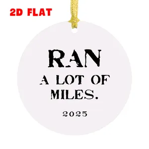 Adorno conmemorativo maratón 2025 en acrílico plano con cordón dorado para árbol de Navidad