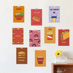 Set van 9 vintage posters met kleurrijke handgetekende snackillustraties voor wanddecoratie