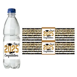 Etiquetas de botellas de agua graduación 2025 con confeti dorado y rayas negras