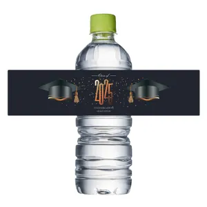 Etiquetas personalizadas para botellas de agua Graduación 2025 en azul marino y decorado oro