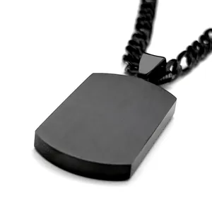 Collier pour homme avec pendentif plaque en acier inoxydable noir mat et chaîne cubaine