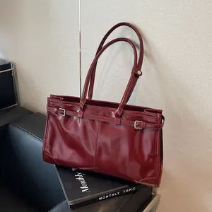 Women Large Capacity Oil Wax PU Leather Tote Bag Vintage High Gloss Shoulder Underarm Bag Commuting Handbag With Metal Buckle
