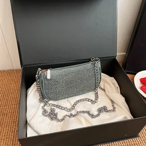 Sac à Bandoulière en Denim Vintage pour Femmes avec Strass et Rivets Y2K Punk Chaîne Sac Porté Épaule Décontracté