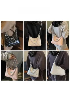 Quilted chain shoulder bag details in five colors featuring metallic finish and swivel lock