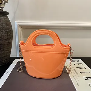 Women Mini Bucket Jelly Bag Glossy PU Leather Handbag With Gold Chain Strap Crossbody Bag Daily Simple Small Purse