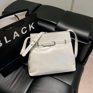 Bolso Cubo Casual de Cuero PU para Mujer Bolso de Hombro Con Hebilla Decorativa Color Sólido Minimalista Bandoulière para Uso Diario