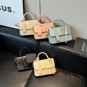 Eleganti borse a mano quadrate da ufficio in vari colori con inserti in trama tessuta