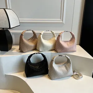 Damen Falten-Hobo-Handtasche in fünf Farben mit abnehmbarem Schultergurt
