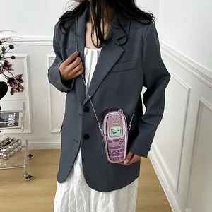 Borsa a tracolla retrò viola chiaro a forma di telefono con catena in argento