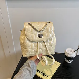 Zaino da Donna Mini Trapuntato a Stella in Pelle PU con Tracolla a Catena Piccolo Zainetto Casual da Viaggio Borsa a Tracolla