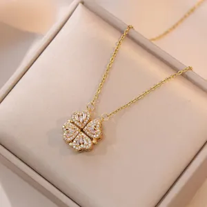 Transformable golden four-leaf clover heart necklace with sparkling zircon pavé