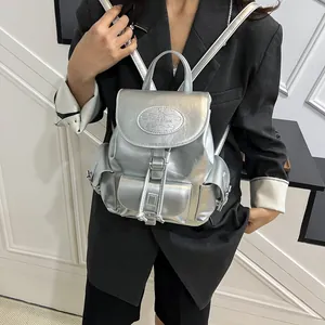 Sac à dos argenté métallisé à la mode avec logo Moon Shark pour voyage et style décontracté