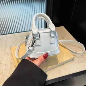 Sac Coquillage en Cuir Verni Coréen pour Femmes Mini Sac à Main Sac à Bandoulière en Cuir PU Brillant Petit Sac à Épaule avec Sangle Réglable