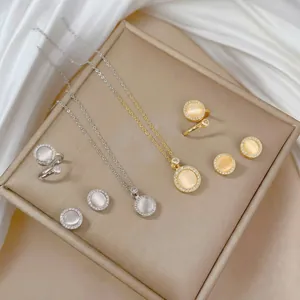 Elegant Stainless Steel Chain Necklace Copper Zirconia Inlaid Synthetic Cat's Eye Stone Pendant Jewelry For Women Gift