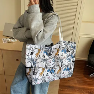 Bolso tote grande de nylon floral con estampado de leopardo y cebra para viaje y ocio
