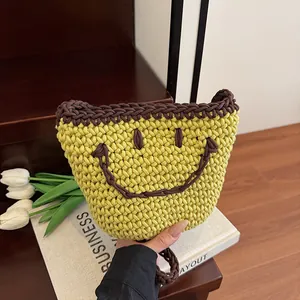 Sac à Épaule Tissé en Coton Fait à la Main Motif Visage Souriant Sac Seau Tricoté pour Vacances à la Plage Sac à Main