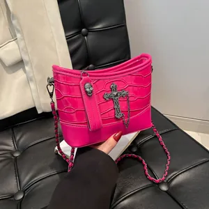 Gothic Quilted Cross Shoulder Bag For Women Vintage PU Leather Chain Strap Small Underarm Crossbody Bag Punk Skull Pendant Handbag