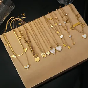 Collier Pendentif Cœur pour Femme en Acier Inoxydable avec Nacre et Zirconium Chaîne Double Couche Bijoux Accessoire