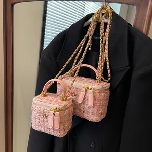 Borsa Vanity Case in Tweed da Donna Con Decorazione a Camelia Tracolla a Catena Sfera d'Oro Regolabile Borsa a Scatola