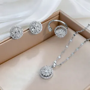 Set di gioielli con collana con ciondolo in zircone rotante, orecchini e anello regolabile