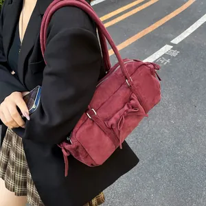 Bolso tote burdeos de ante sintético con lazos elegantes y amplio espacio interior