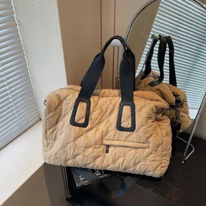 Quilted Large Capacity Tote Bag Women Diamond Pattern Floral Embroidery Nylon Travel Shoulder Bag Fitness Handbag