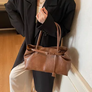 Grand Sac Cabas Vintage en Cuir PU pour Femme Sac d'Épaule Décontracté avec Boucle de Ceinture Sac à Main de Navette Simple