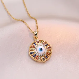 Collier en acier titane doré avec pendentif œil du diable en zircon coloré et chaîne