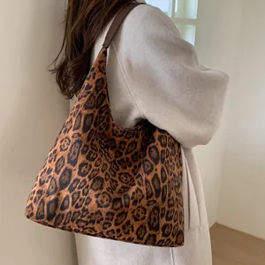 French vintage leopard print tote bag with large capacity and brown leather handles