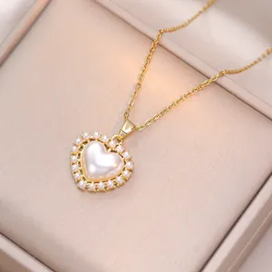 Collier Pendentif Künstliche Perle Imitation Coeur Acier Inoxydable Plaqué Or Bijoux De Mode Élégant Pour Femme