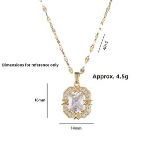 Goldene Kette mit quadratischem grünen Zirkonia-Anhänger und Mikrokristallen auf Wellenkette