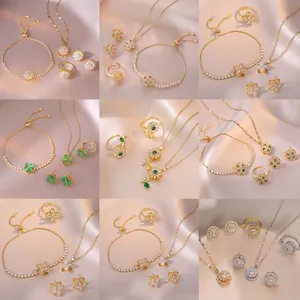 Sieradenset van titaniumstaal met zonnebloemketting, armband en zirkoonring