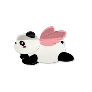 Simpatica molletta panda in acetato con ali d'angelo rosa e design bianco e nero