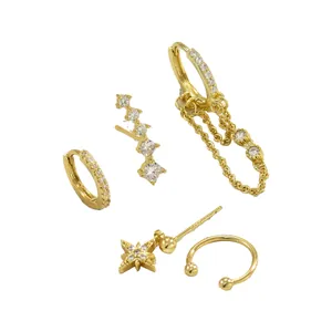 Vijfdelige gouden sterrenoorbellen set met zirkonia, inclusief oorknopjes en ear cuffs