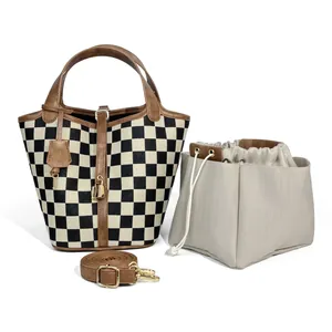 Sac seau vintage à damier avec bandoulière réglable et pochette intérieure