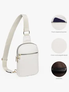 Détails du sac bandoulière blanc à damier avec garnitures dorées et fentes pour cartes