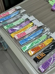 Portachiavi da polso in nylon con moschettoni per organizzazioni greche e club